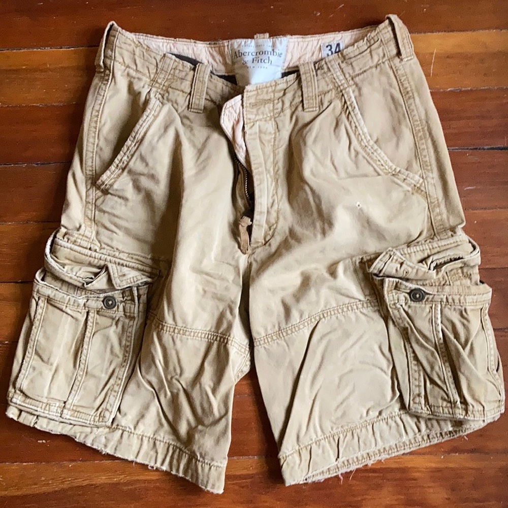 A&F cargo shorts